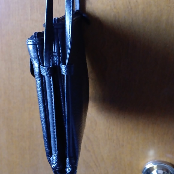 Brighton black leather cross body bag - Picture 4 of 7
